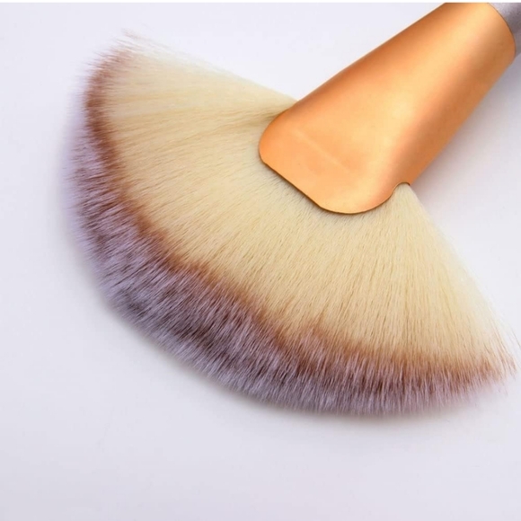 Brand new travel size make up brush set - Picture 12 of 16